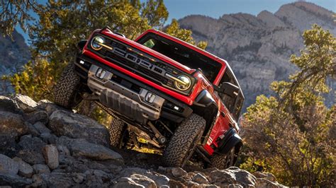 Ford Offers Bronco Raptor Owners Off-Roadeo Experience