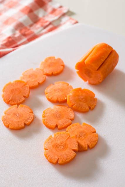 How to Cut Carrots into Flowers - Wok & Skillet