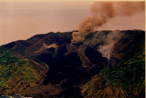 The only active volcano in India, Barren Island at the Andaman and ...