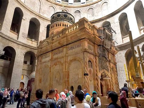 Tomb of Jesus Inside the Church of the Holy Sepulchre in Old Jerusalem