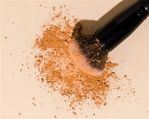 How to Apply Powder Foundation Like a Pro MUA (According to a Pro MUA)