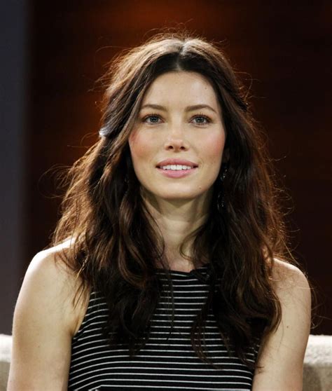 Jessica Biel, Make Up Helle Haut, Best Lighting For Makeup, Light Skin ...