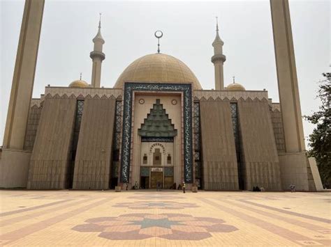 When Was The Abuja National Mosque Built? - Around Abuja Blog