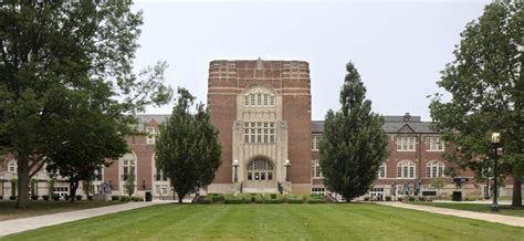 An Exclusive Look At Purdue University’s Renovated Dining Hall