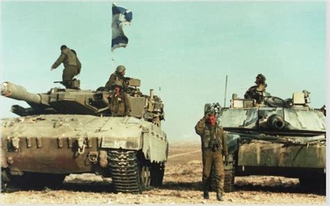 Merkava Mk 3 and Abrams M1 during exercises in Israel, 1996 [914x572 ...