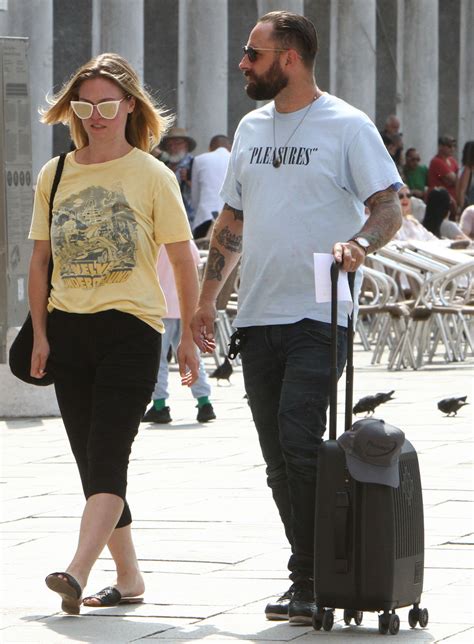 JULIA STILES and Preston J. Cook Arrives in Venice 08/22/2019 – HawtCelebs