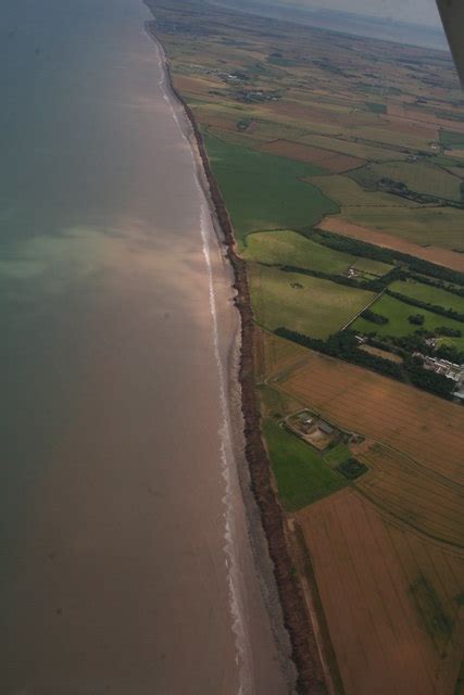 Holderness coast line from Grimston to... © Chris cc-by-sa/2.0 ...