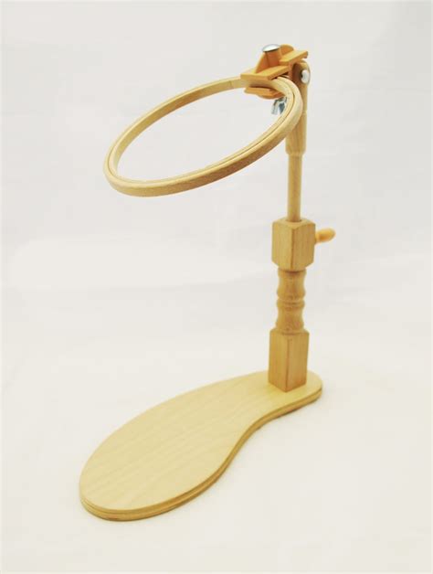 Clamp kit for embroidery hoops and frames | Royal School of Needlework