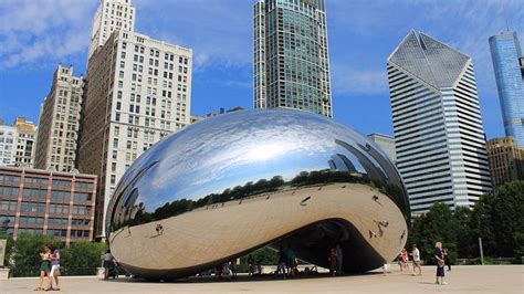 25 Famous Illinois Landmarks You Must Visit