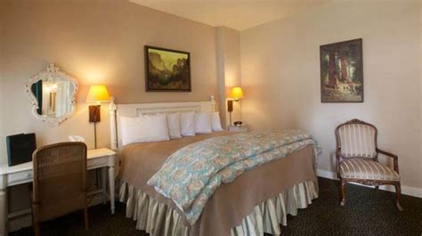 Wawona Hotel Yosemite | Book Your Wawona Hotel Reservations