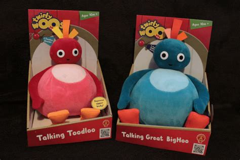 Review: Twirlywoos Talking Great BigHoo and Toodloo - Toby Goes Bananas