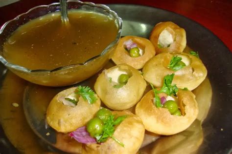 Some Variations Of Pani Puri All Around India - FoodGuruz