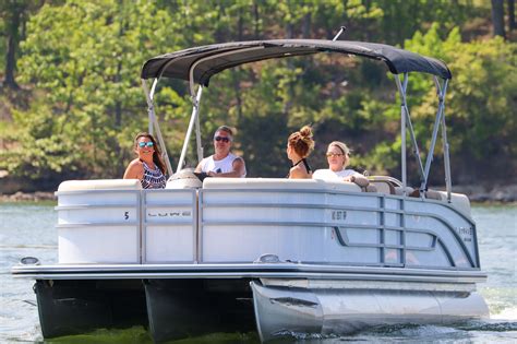 Lake of the Ozarks Boat Rentals | Boats, Addons, & Rental Rates