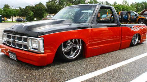 Want To Lower Your Truck? Think About These Pros And Cons Of A Dropped ...