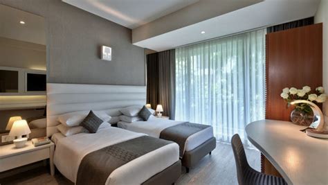 Deluxe Twin Bed Rooms | Gurgaon Rooms | The Atara