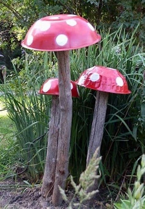 26 DIY Yard Art Ideas - Home Decor Garden Crafts