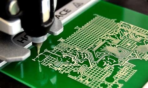 The Voltera V-One Can Print Circuit Boards on Your Desktop