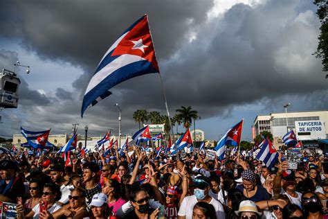 Cuba wants to be free—not from communism, but from US sanctions / Cuba quiere ser libre—no del ...