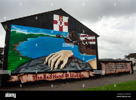 Political murals / Belfast / 18/07/2020 Stock Photo - Alamy