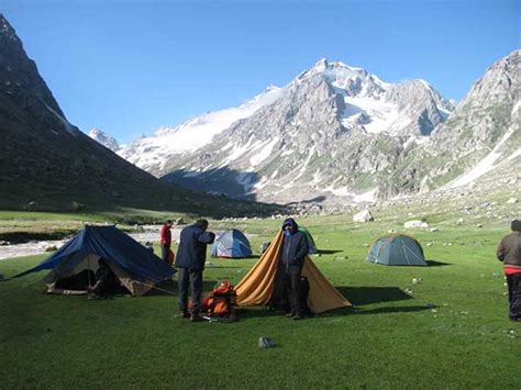 Hampta Pass Trek 2024 | Monsoon Trek in Himachal