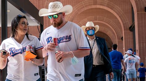 Texas Rangers fans pack Globe Life Park for team's home-opener after ...