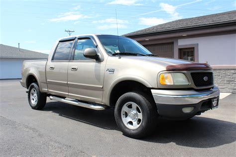 2001 Ford F-150 XLT - Biscayne Auto Sales | Pre-owned Dealership | Ontario, NY