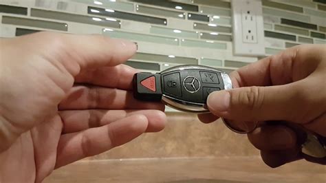 Mercedes Benz Key Fob Battery Replacement CR2025 GLA - YouTube