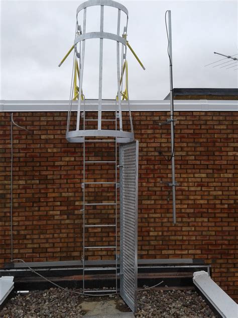 Fixed Roof Access Ladder - EDGE Fall Protection