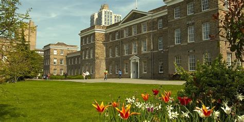 University of Leicester 2024 Courses, Entry and Application Info | British University ...