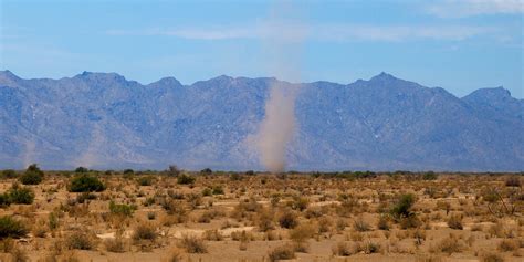 Willy willy, also known as a 'dust devil' - Met Office