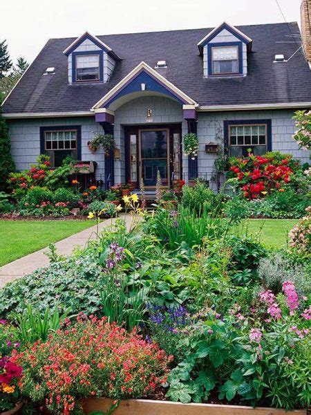 15 Vibrant Cottage Garden Layouts To Enchant You