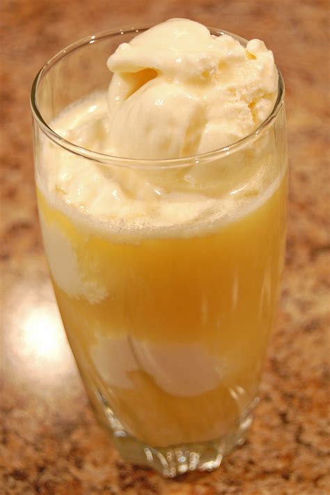 Dole Whip Float - Eat at Home