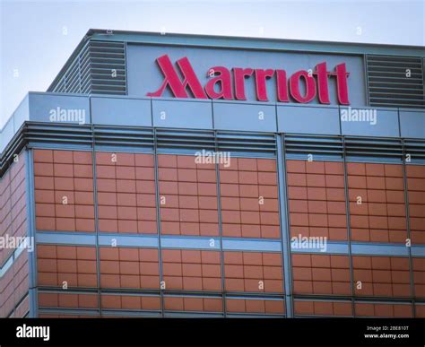 Marriott hotel, Canary Wharf, London - UK Stock Photo - Alamy