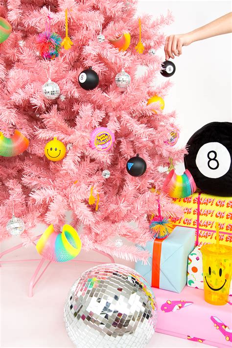 » DIY 90’s Throwback Tree Ornaments