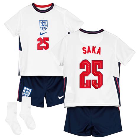 Saka England Jersey / Arsenal Star Bukayo Saka Unsure Over ...