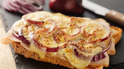 Turkey, Cheese & Red Onion Open Toastie | Recipes | Genius Gluten Free