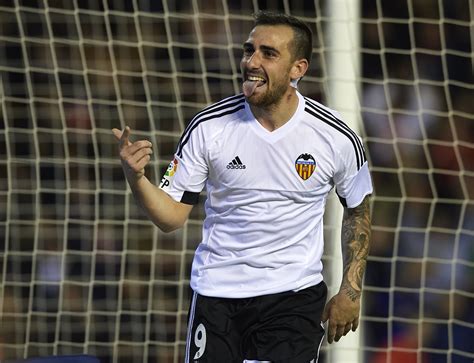 Barcelona: Is Paco Alcacer a good fit?