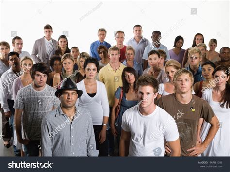 Portraits of large group asian people 1,904 รายการ ภาพ ภาพสต็อกและเวกเตอร์ | Shutterstock