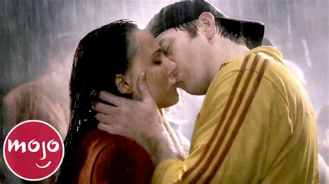 Top 20 Kissing in the Rain Scenes in Movies - YouTube