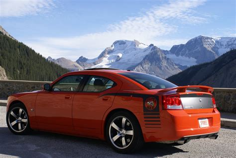 2009 Dodge Charger SRT 8 Superbee 1/4 mile trap speeds 0-60 - DragTimes.com