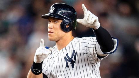 All rise: Yankees' Aaron Judge has best-selling jersey again - ABC7 New ...