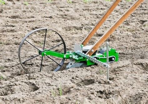 Garden Seeder Archives - Hoss Tools | Garden tools, Best garden tools, Home vegetable garden