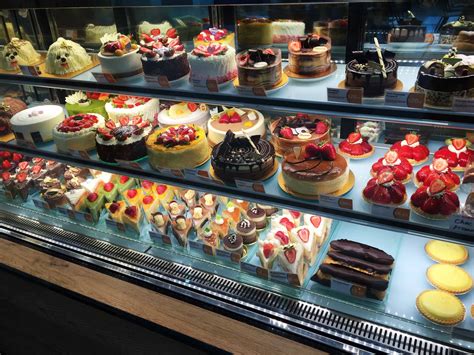 Display Racks: Making The Most Of Your Bakery Business | Donracks