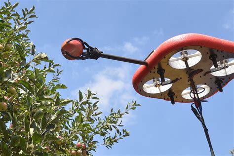 Fruit picking drones by Tevel Aerobotics Technologies - Future Farming