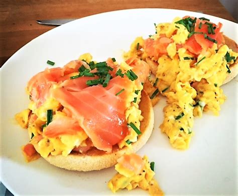 Ultimate Smoked Salmon & Scrambled Eggs - Best Recipes UK