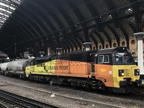 Class 70 passing through York : r/uktrains