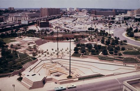 [Fort Worth Water Gardens] - The Portal to Texas History