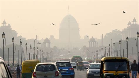 Delhi Pollution Watch: Air Quality Moderate, Expected to Dip on ...