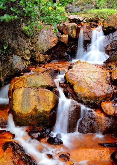 7 Jaw-Dropping Taiwan Waterfalls You Can't Miss • Hoponworld