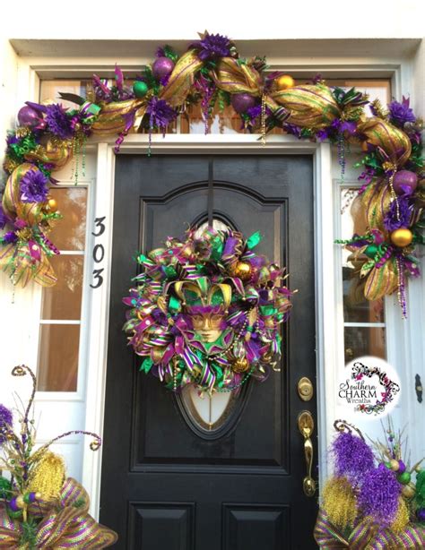 Decorate your door for Mardi Gras